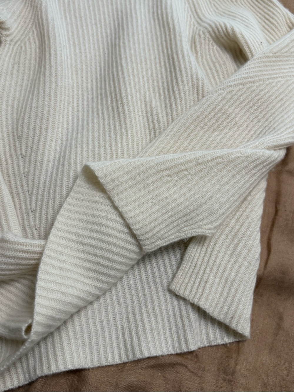 Ann Taylor Cashmere Cozy Cream Ribbed Women's Sweater - Picture 11 of 12